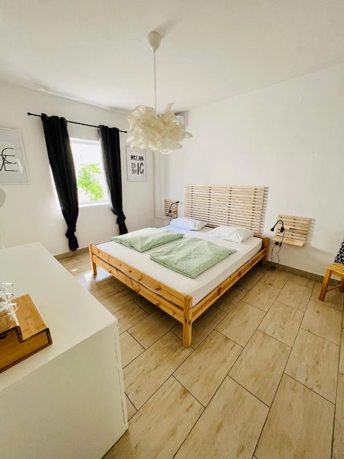 Guesthouse Dvoshko Hvar Town Exterior foto