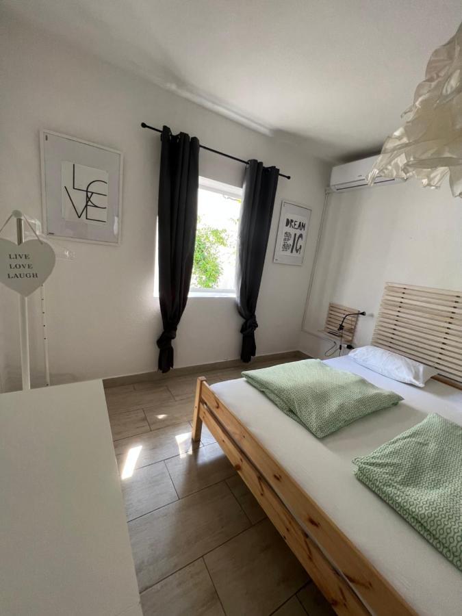 Guesthouse Dvoshko Hvar Town Exterior foto